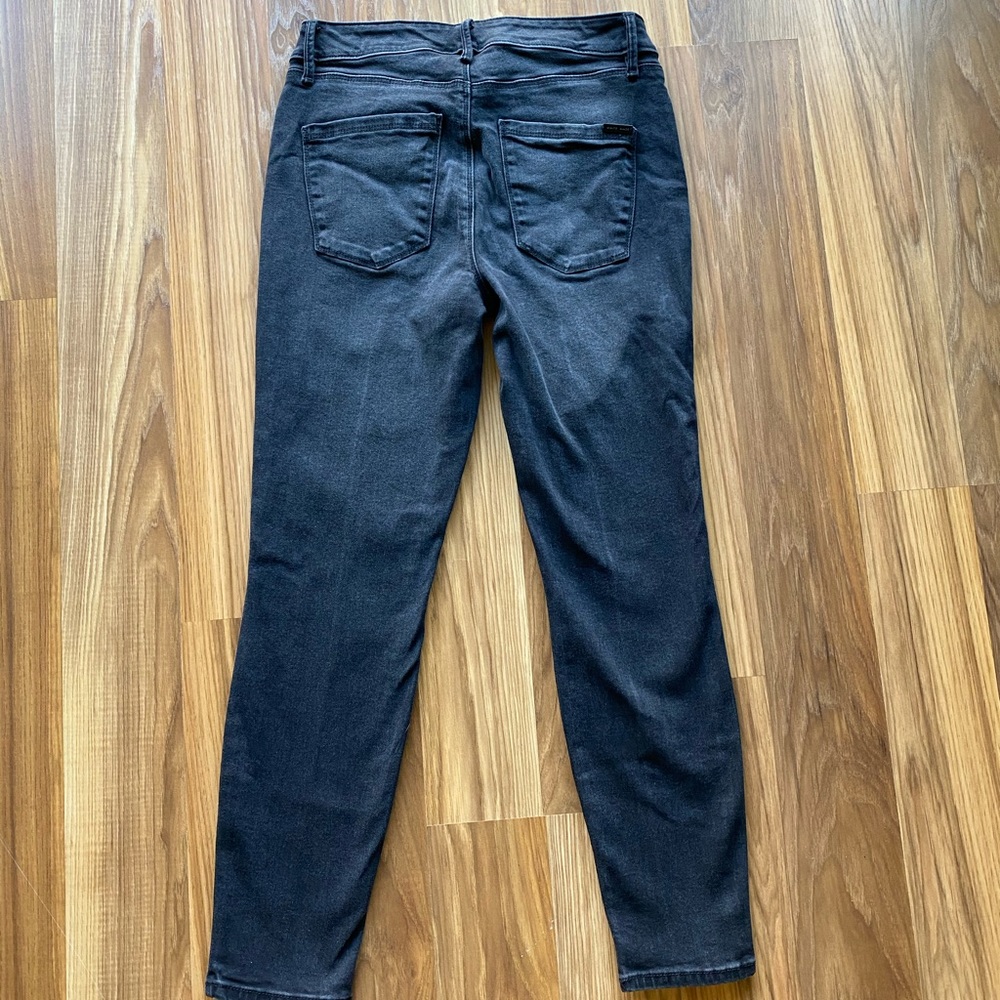 WHBM Black Skinny Ankle Jeans - Picture 6 of 6